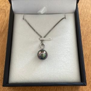 Black Pearl Necklace